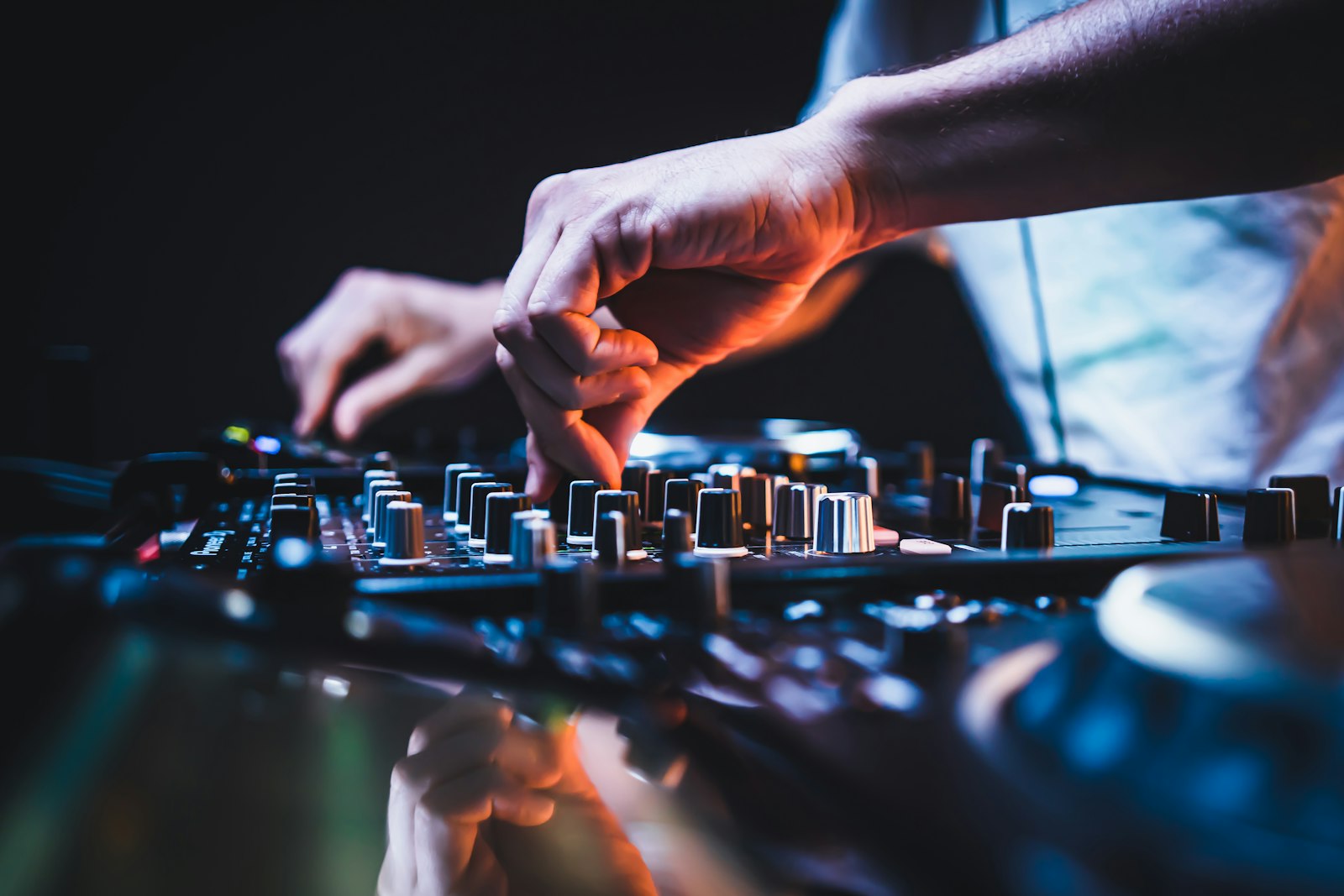 Musikauswahl und Mischpult bei Smartradio